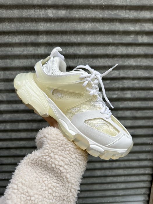 Balenciaga Tracker Clear Sole