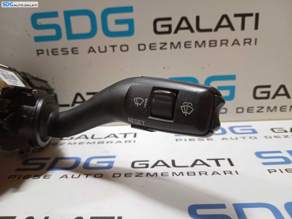 Ansamblu Maneta Manete Bloc Lumini Semnalizare Stergatoare Tempomat Pilot Automat Audi A4 B7 2005 - 2008 Cod 4E0953521 4E0910549 4E0953503B 4E0907129J [M4840]