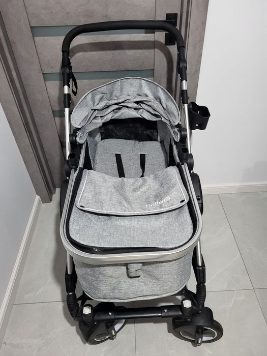 Vând cărucior de bebe 2in1