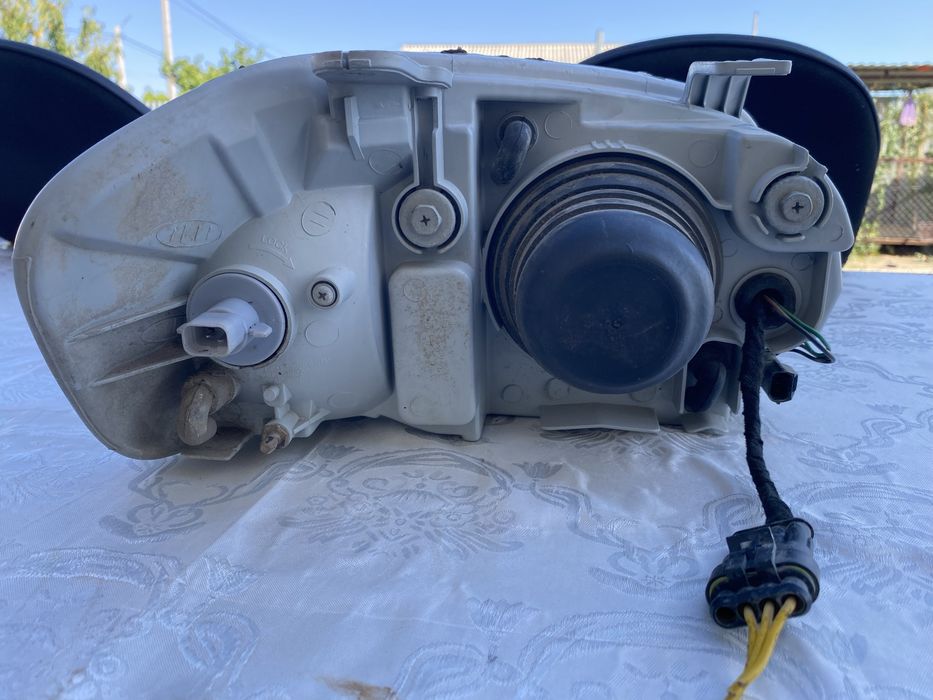 Фара на Шевролет Авео