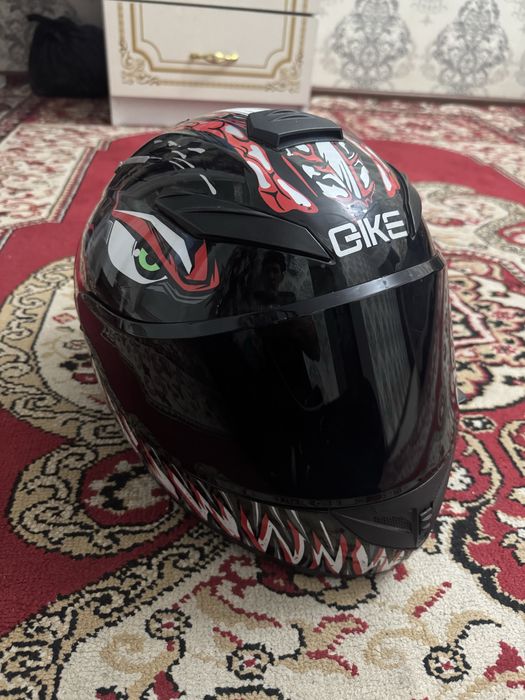 Продам шлем мопед мото гайк веном qike venom