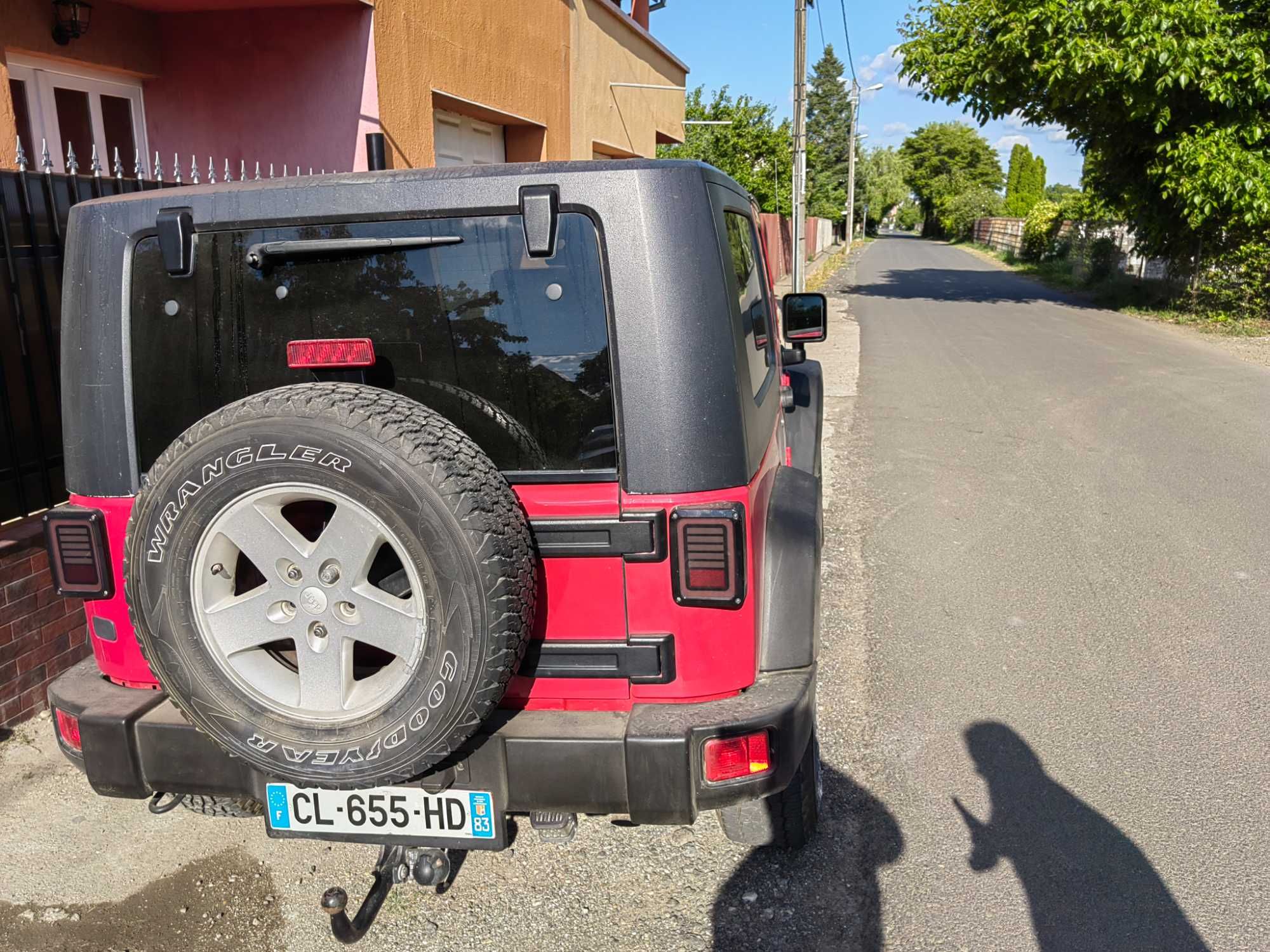 Vând autovehicul  Jeep