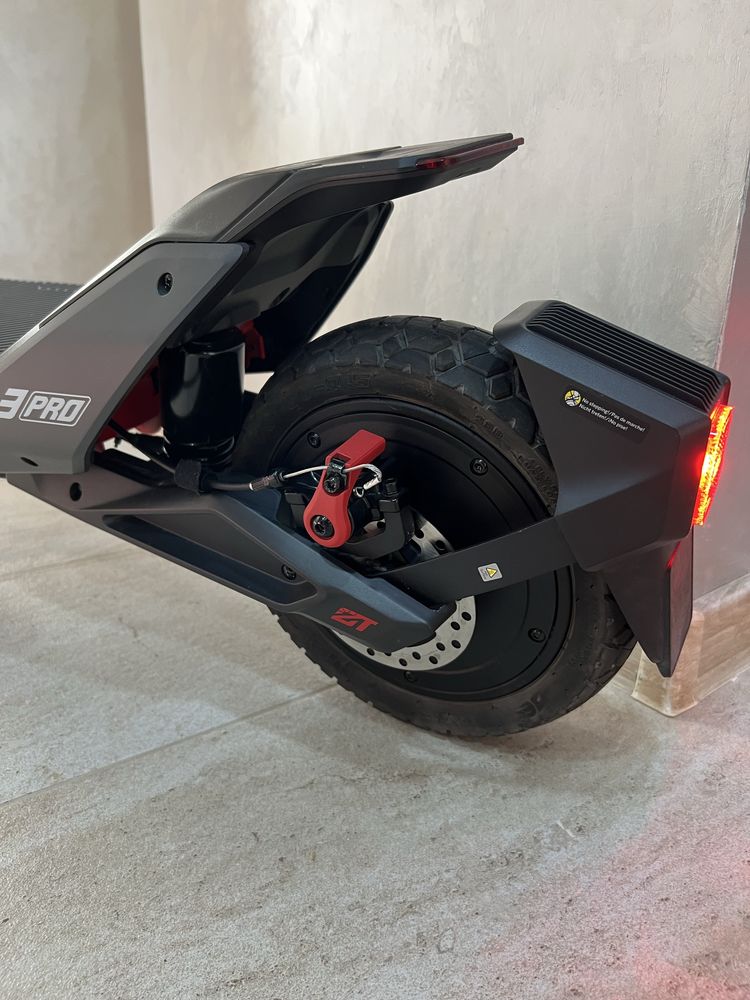 Segway ZT3 Pro 165km пробег като нова