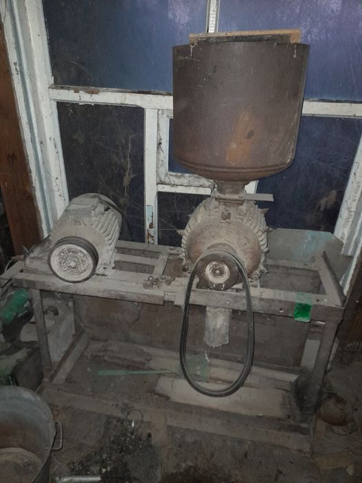 Трёхфазная дробилка для зерна, пшеницы, ячменя и т.д