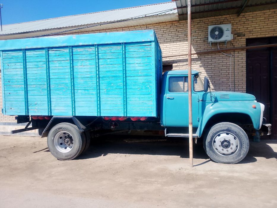 Zil 130 sotiladi