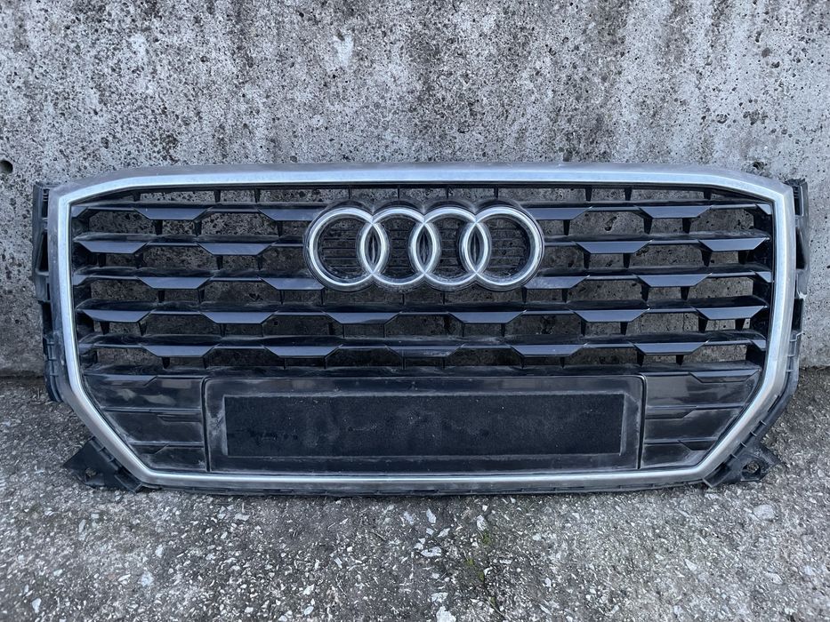 Решетка за Audi Q2 Ауди Ку2  2016-2020г
