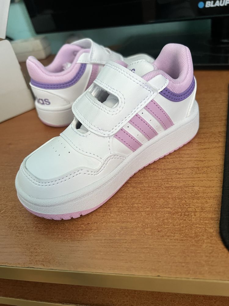 Детски оригинални маратонки Adidas