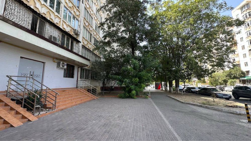 Метро Шахристанский Продается Нежилой