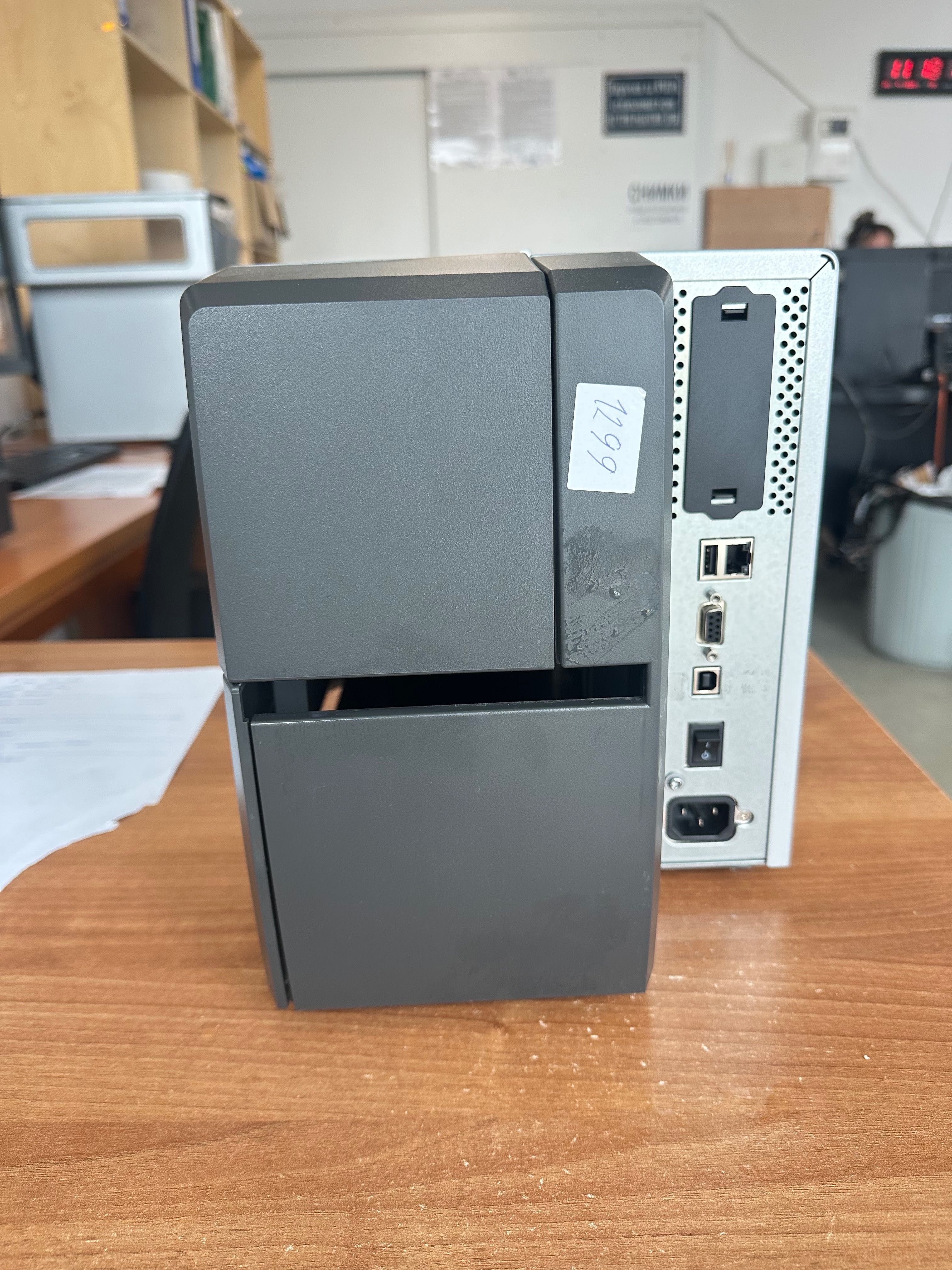 TT принтер Zebra ZT231 – 203 dpi, Ethernet, Bluetooth, USB