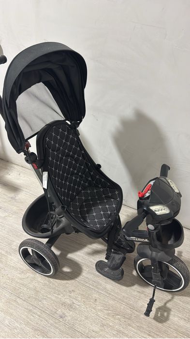 Коляска буу в хорошем состоянии