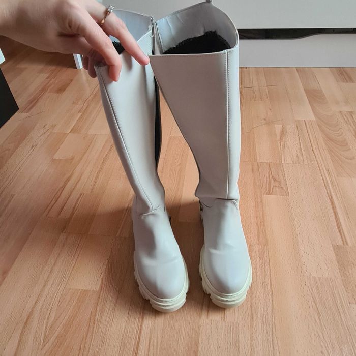 Дамски Ботуши размер 37