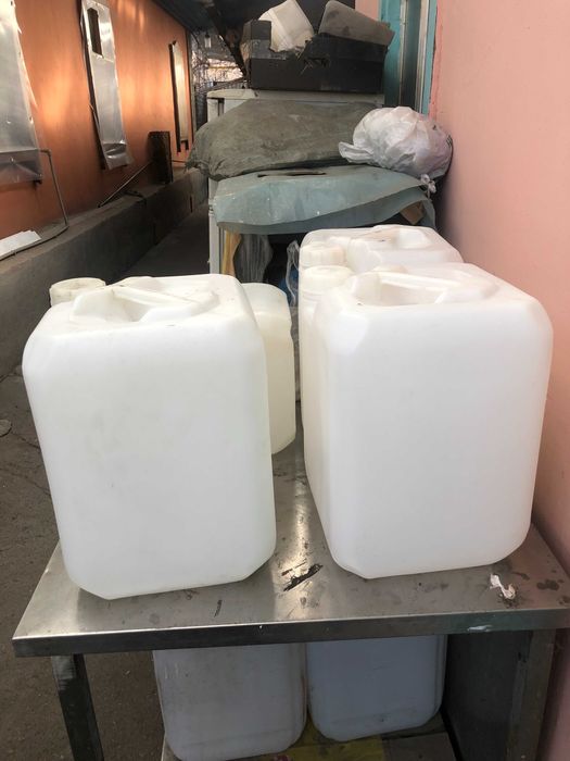 канистры пластиковые