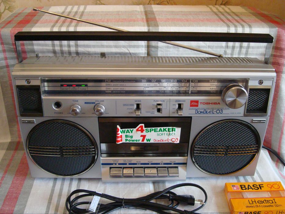 TOSHIBA  RT-110 S BomBeat L-03. 1982 год. Редкая. Made In Japan.