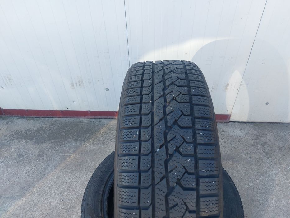 150 lei bucata! Doua anvelope M+S/IARNA 215 55 18 Kumho ! 8 mm