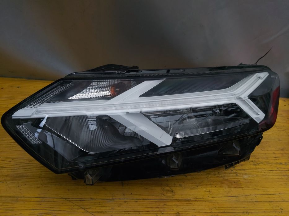 Фар Dacia Sandero 2024г