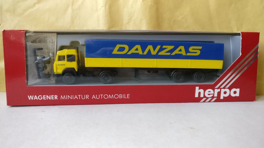 Macheta utilitară Roco și camioane Herpa H0 1:87