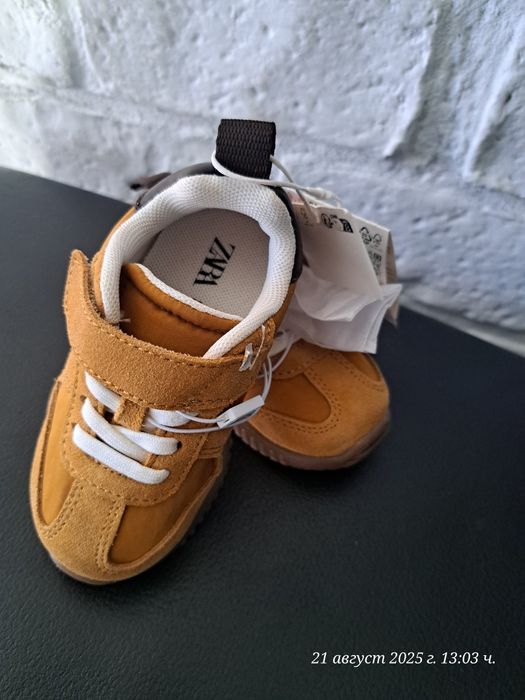Спортни обувки на Zara