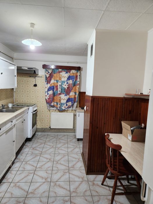 Vand apartament 2 camere, zona centru, decomandant 57mp2