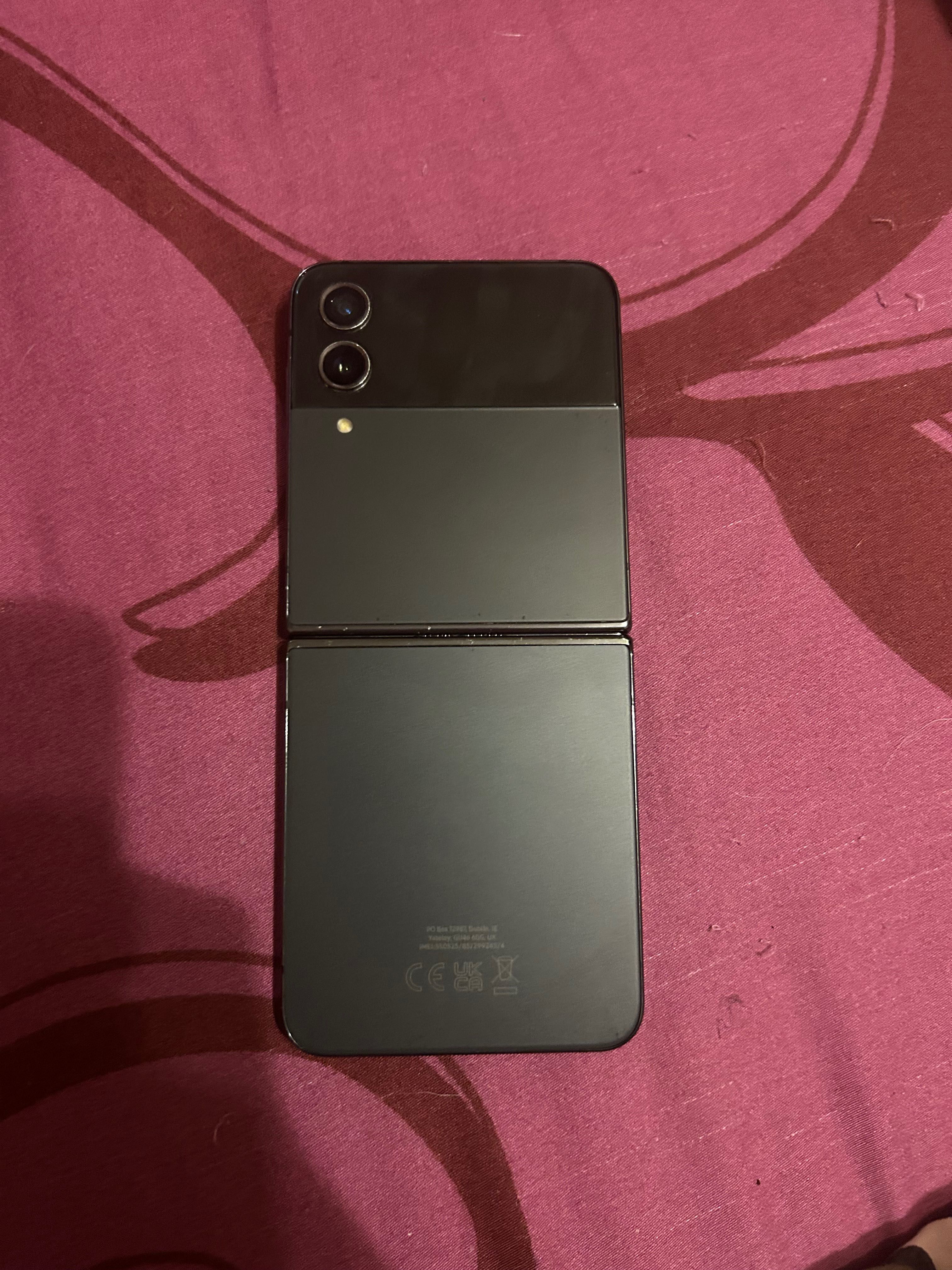 Samsung galaxy z flip 4