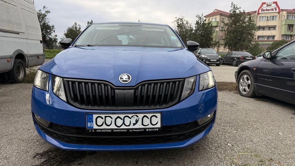 Skoda Octavia 4x4, seturi de cauciucuri vara/iarna noi, Pirelli runflat.