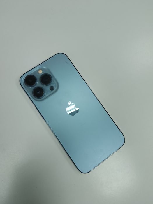 Продам iPhone 13 Pro