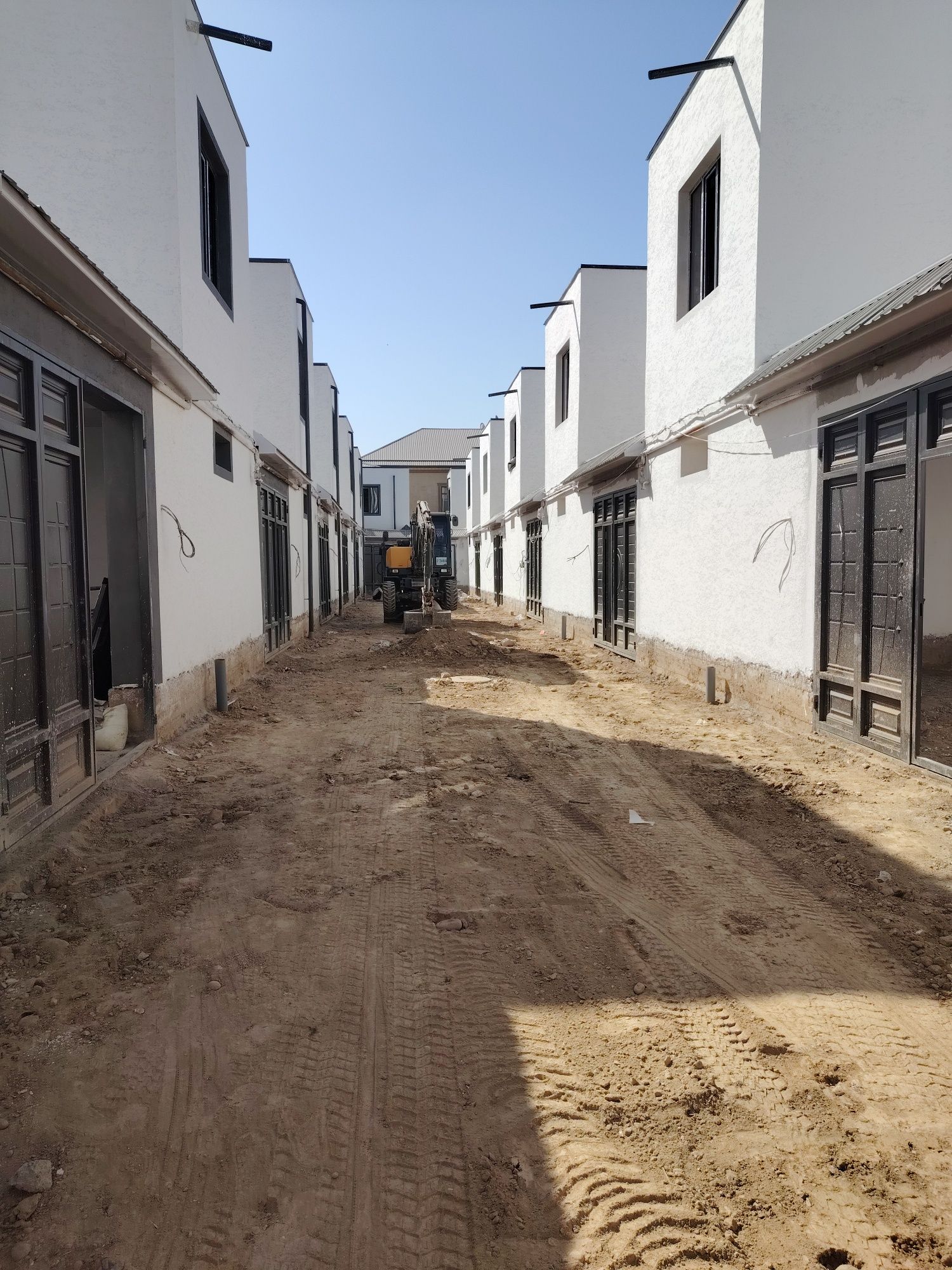 Zangiota teshik kopirik mazil 1.2 sotik 2 etj 5 ta hona Karopka holata