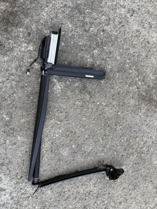 Perdeluta spate bmw g11
