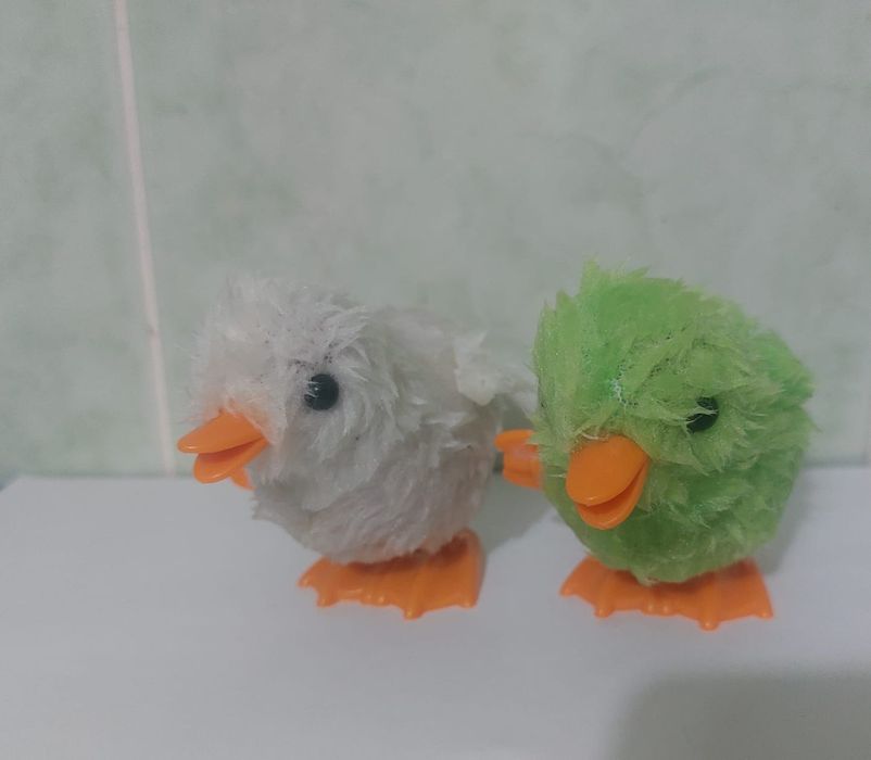 Цыплята заводные 2 штуки