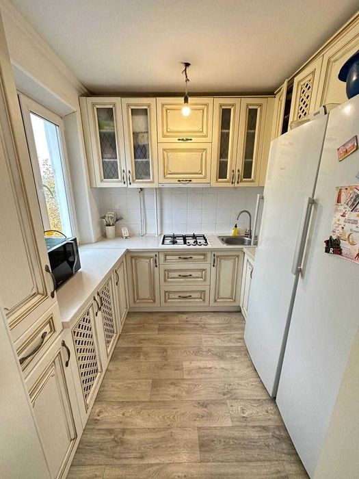 3-комнатная, состояние хорошее, мкр. КЖБИ