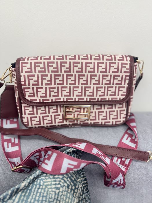 Чанта guess zara fenty