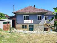 Casa cu teren generos | front 24.5 m