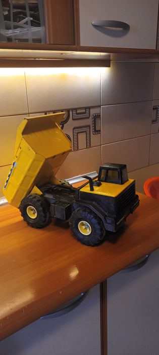 Vând jucărie Tonka