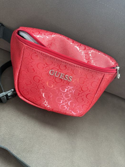 Чанта Guess червена