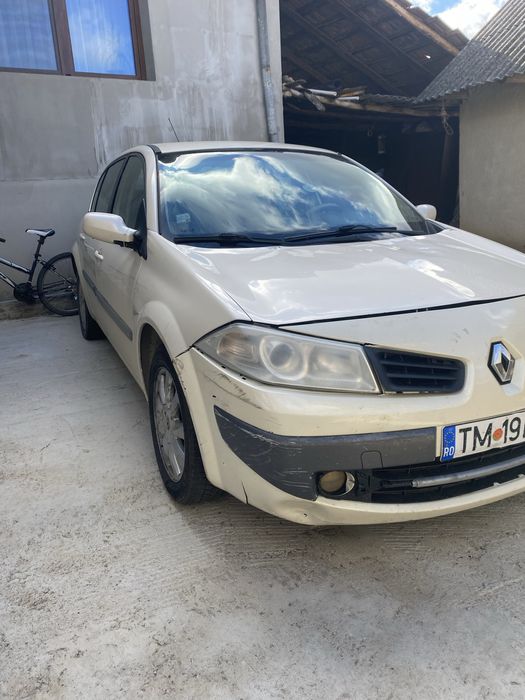 Vand masina renault megan
