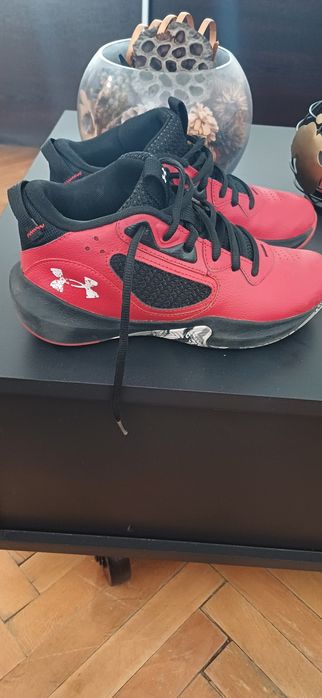 Ghete baschet under armour