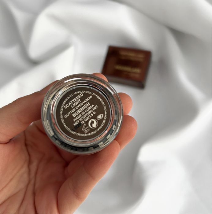 Fard de pleoape Hourglass Scattered Light nou