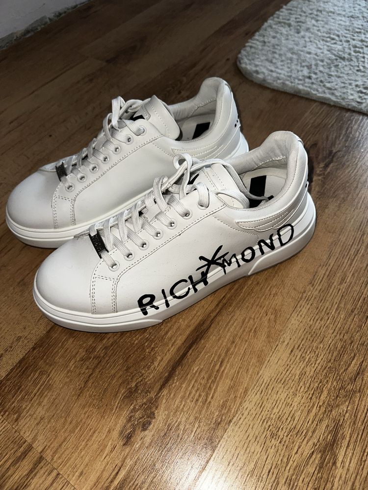 Мъжки обувки John Richmond