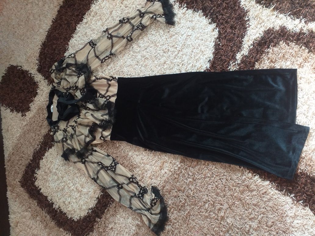 Vand rochie de ocazie catifea nounuta