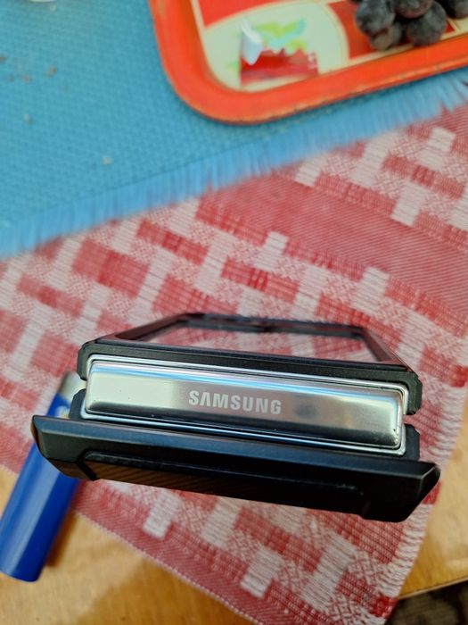 Samsung Z Flip 5