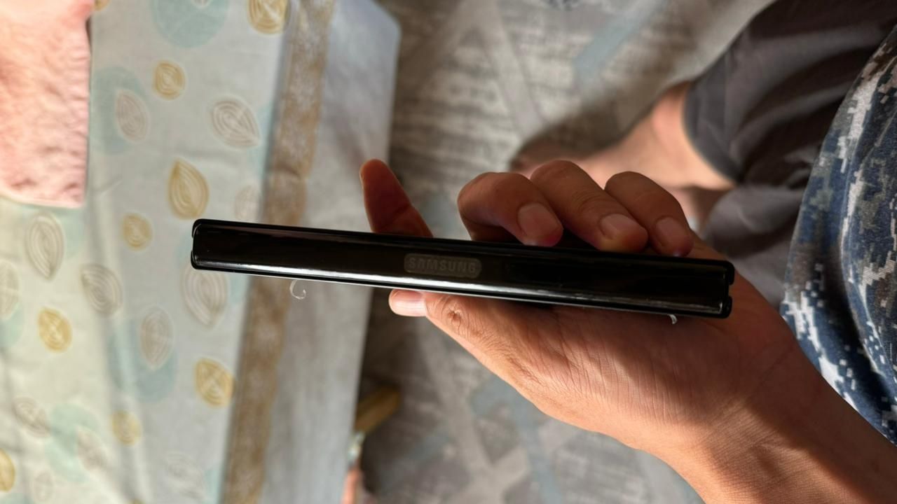 Samsung Z fold 3