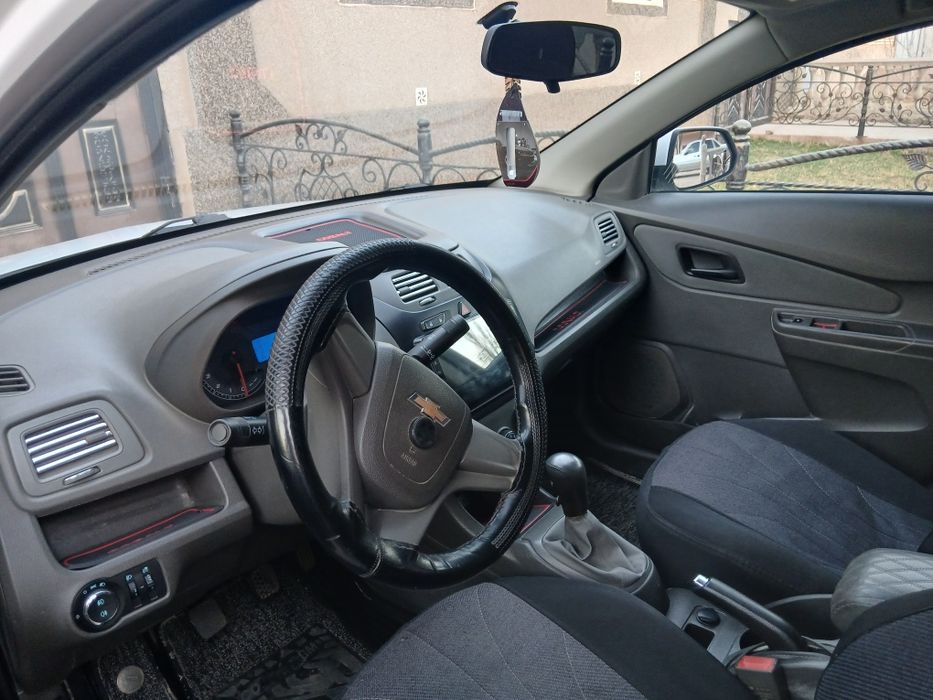 Cobalt 2020 mexanika sotiladi