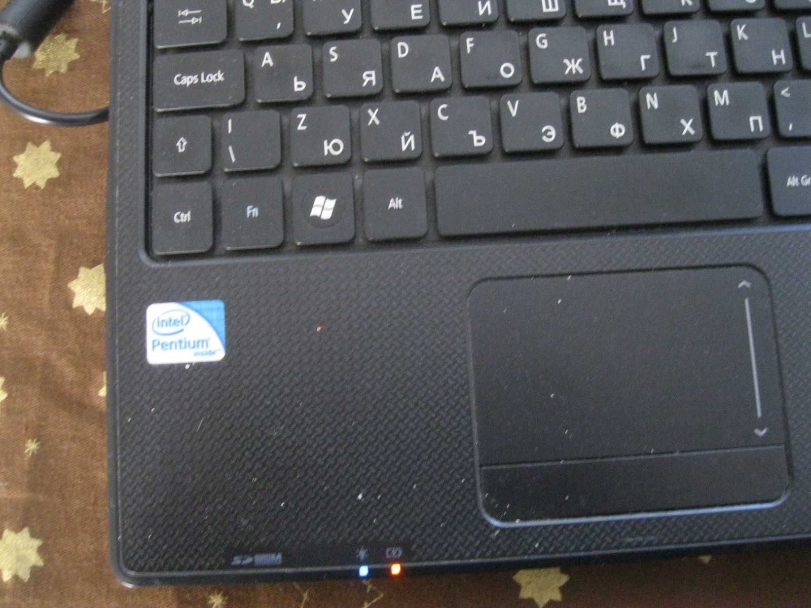Компютър  Acer с инсталиран Windows и MS Office