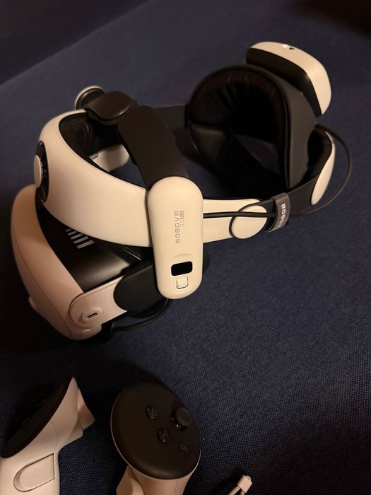 Vând VR metaquest oculus 3 512GB