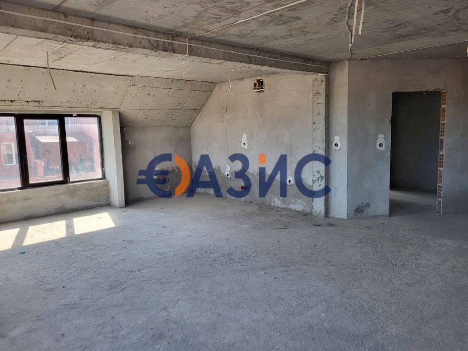 Мезонет, 150 кв. м. в жилищна сграда, без такса поддръжка, кв. Черно