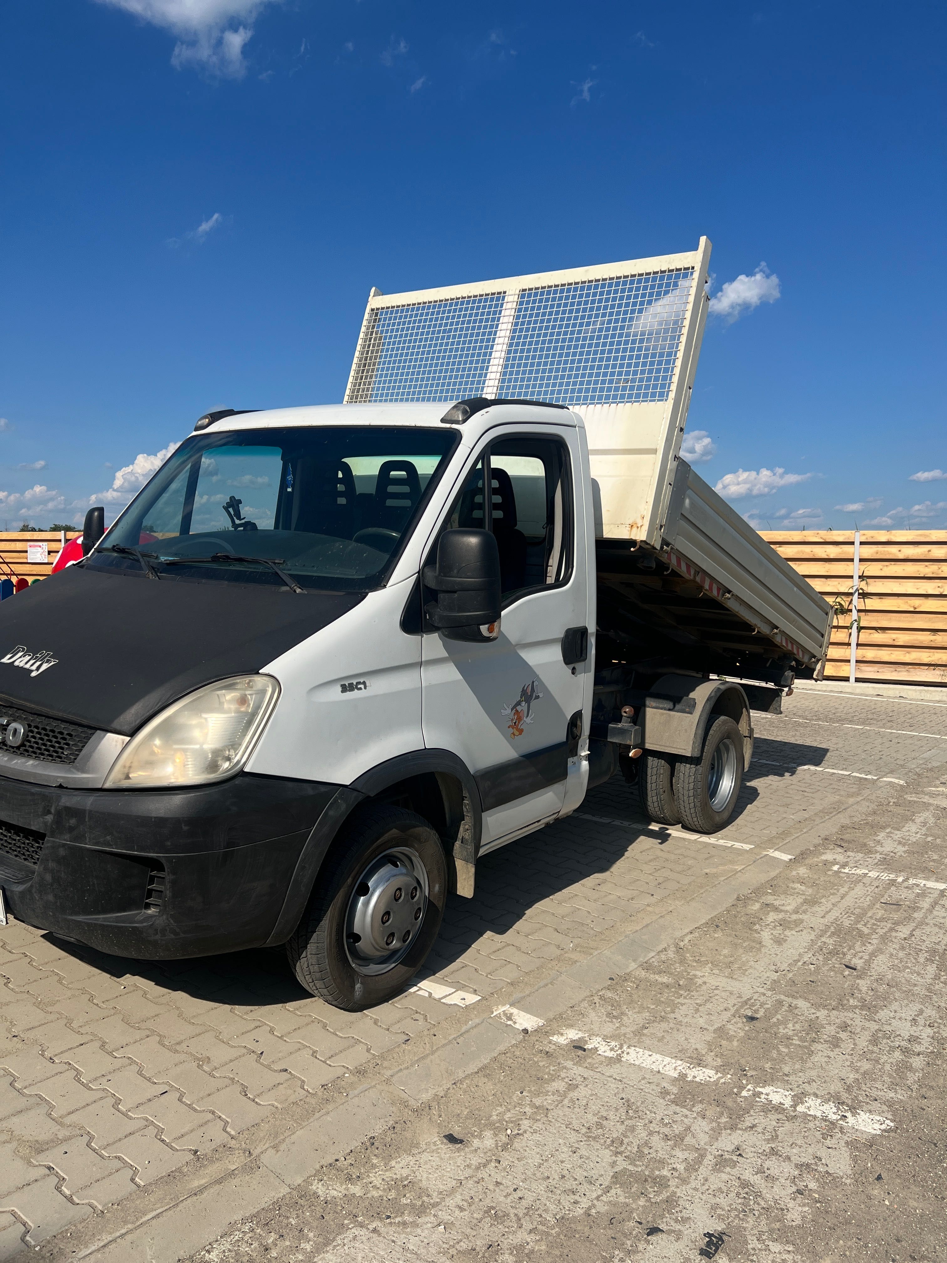 Iveco daily basculantă