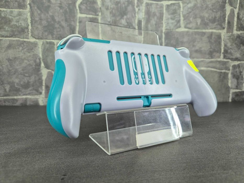 Конзола Nintendo Switch Lite + игра + 128GB карта памет