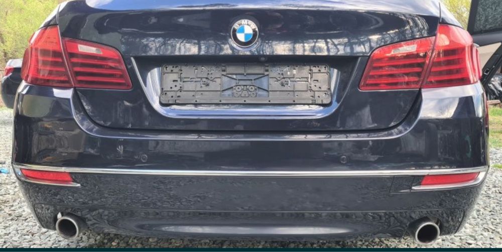 Bara spate originala BMW seria 5 F10 Luxury Facelift 535 cu 2 difuzore