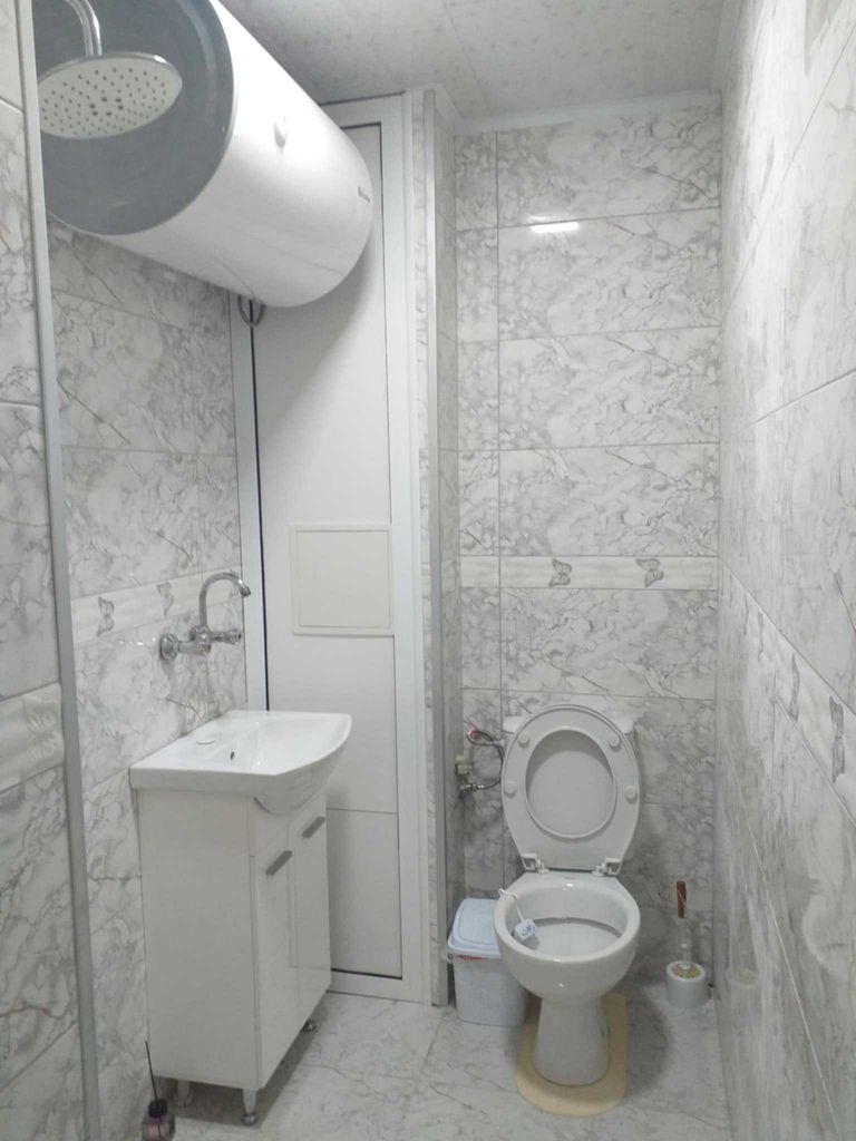 Дава се под наем Двустаен апартамент в Асеновград - 45 кв.м за 306 € - Снимка #5