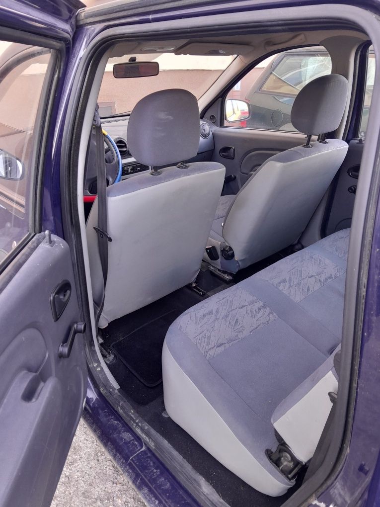 Vind Dacia Logan