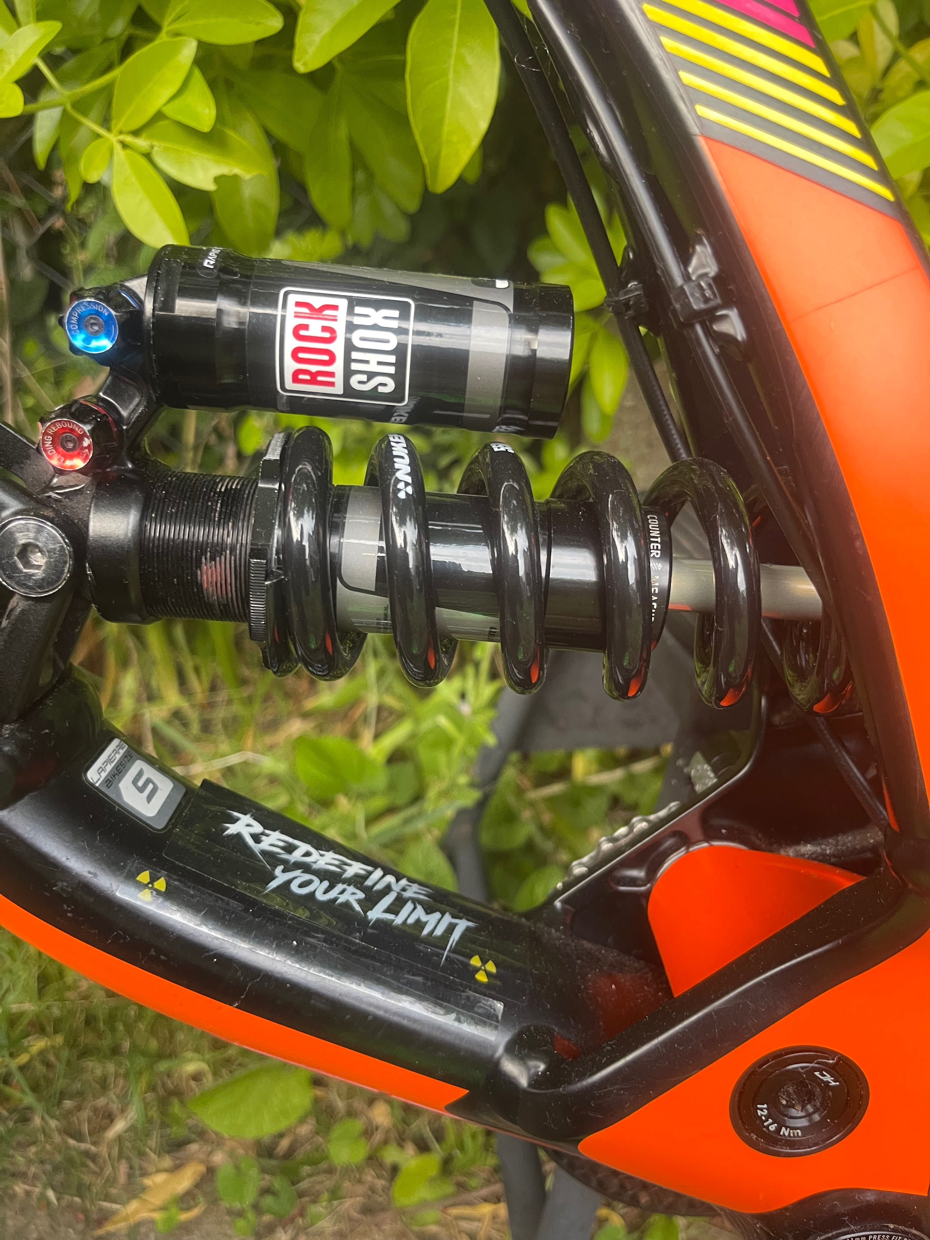 Lapierre DH Team не trek scot specialized yt